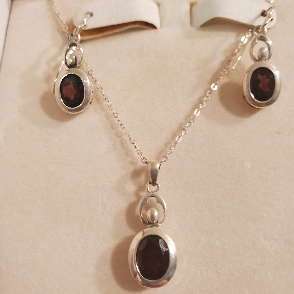 Garnet Set